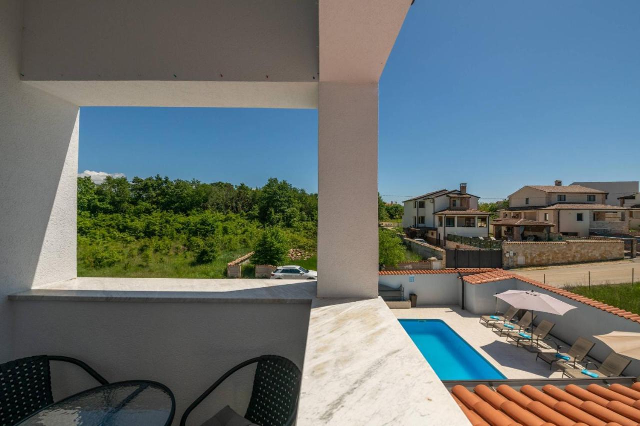 Villa Ellen Sophie Vrznaveri Exterior foto